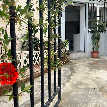 Place Near The ساراندا