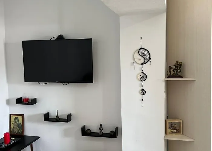 Place Near The * Sarandë